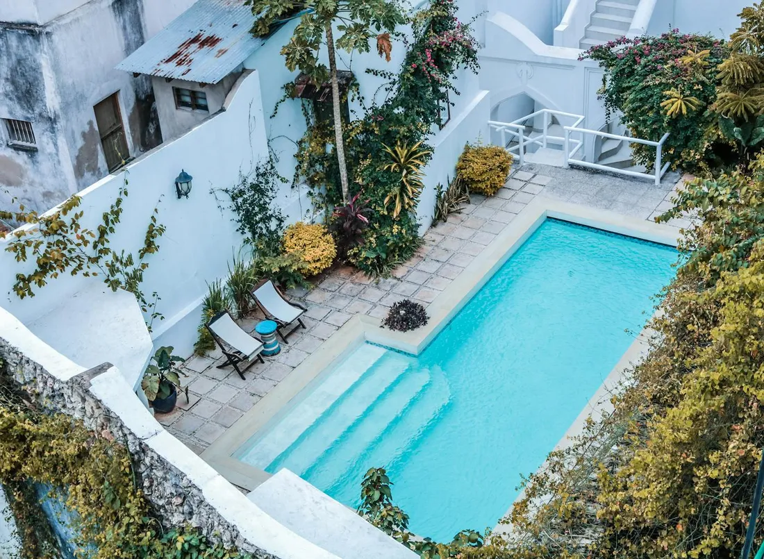 Piscine en Provence avec local technique entretenu